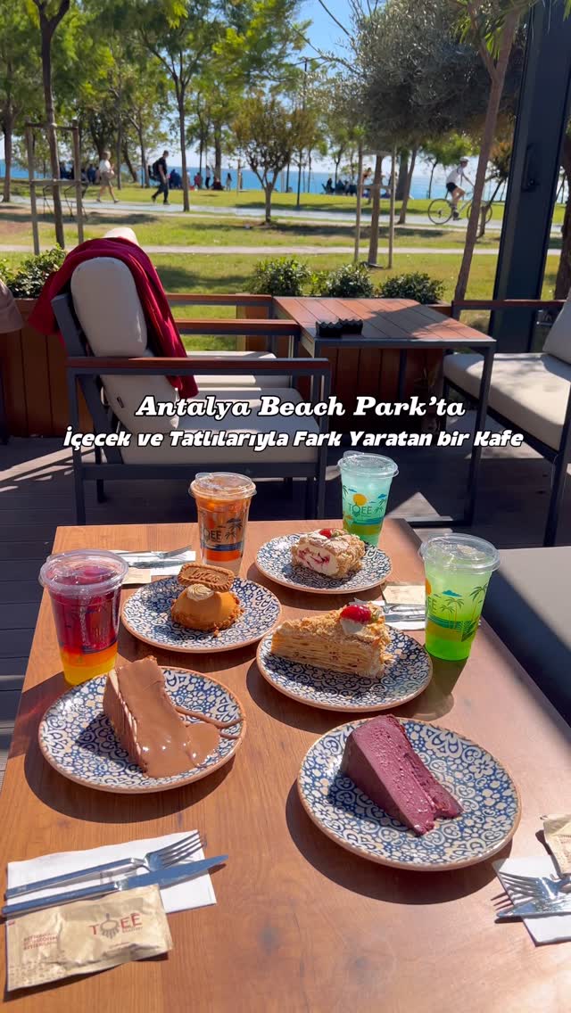 Caffé Di Toeé Beach Park — @aysegunduzle