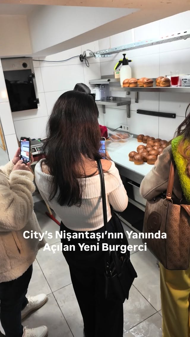 Bonni Nişantaşı — @gezgortatofficial