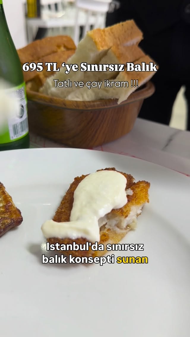 Mavi Kıyı Balıkçısı — @mamamoiselen