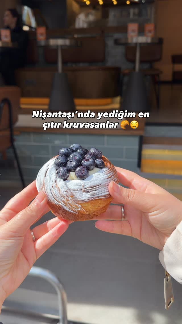Cro & Cups Kruvasan Kahve Nişantaşı — @gezimekanrehberi