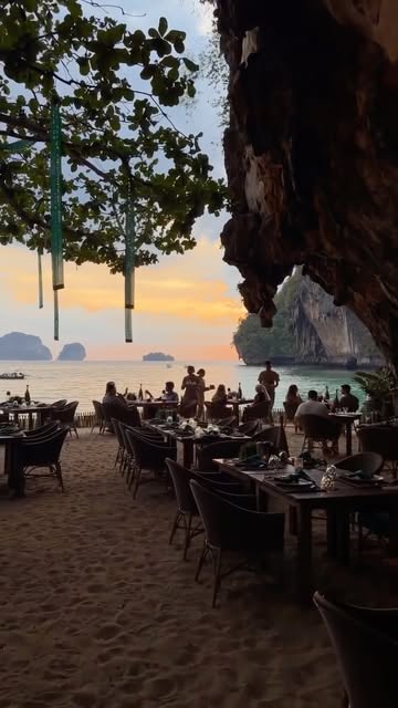 The Grotto — @lauroliviatravel
