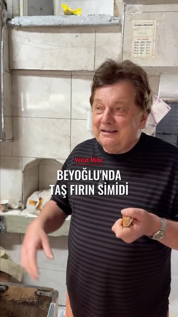 Tarihi Taşfırın Simidi — @vmilor